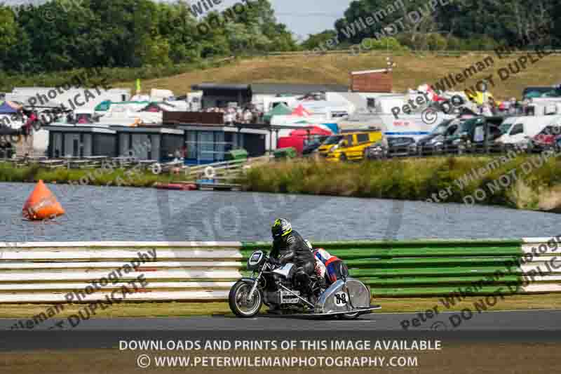 Vintage motorcycle club;eventdigitalimages;mallory park;mallory park trackday photographs;no limits trackdays;peter wileman photography;trackday digital images;trackday photos;vmcc festival 1000 bikes photographs
